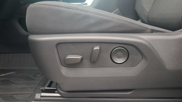 New 2026 Sterling Metallic GMC Elevation image 12
