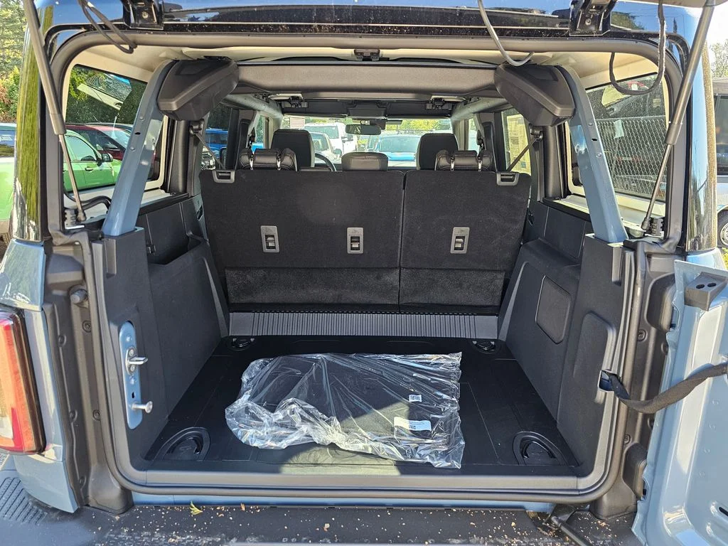New 2025 Azure Gray Metallic Tri-Coat Ford Badlands® image 13