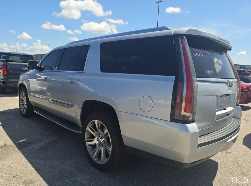 Used 2019 Silver Cadillac Luxury image 2