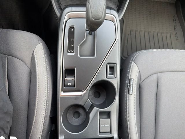 Used 2025 Silver Subaru Base image 19