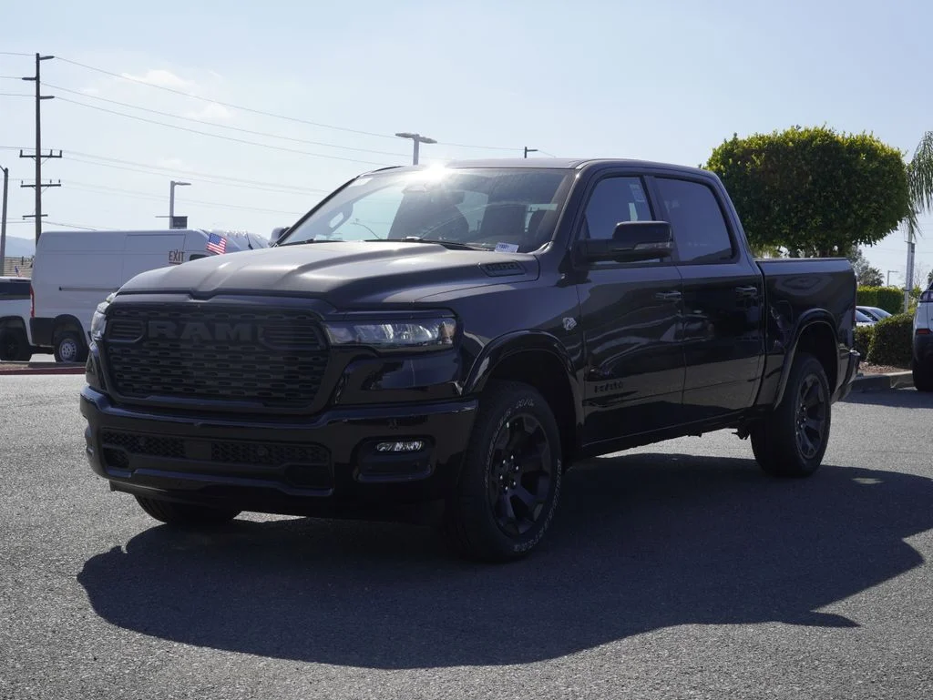 New 2026 Diamond Black Crystal Pearl-Coat Exterior Paint RAM Big Horn/Lone Star image 7