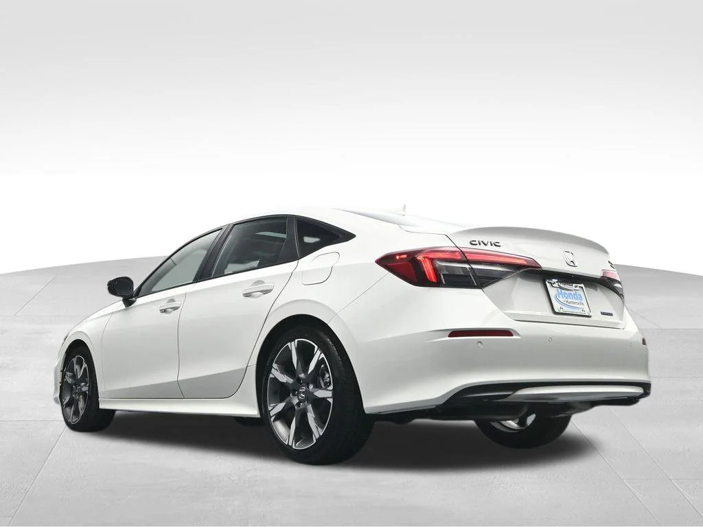 Certified Used 2026 Platinum White Pearl Honda 2WD Sport Touring Hybrid image 35