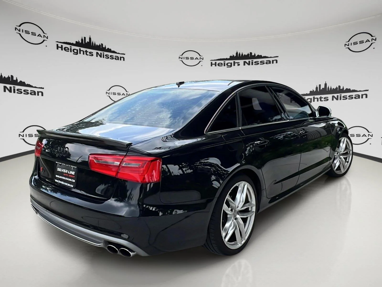 Used 2014 Phantom Black Pearl Effect Audi Prestige image 9