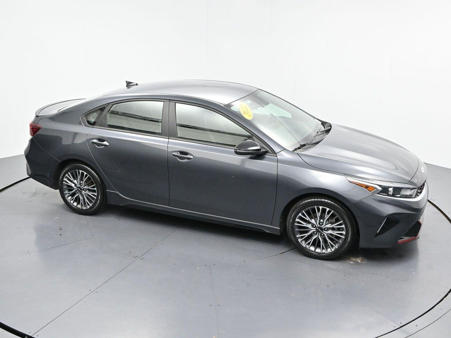 Used 2022 Gravity Gray Kia GT-Line image 36