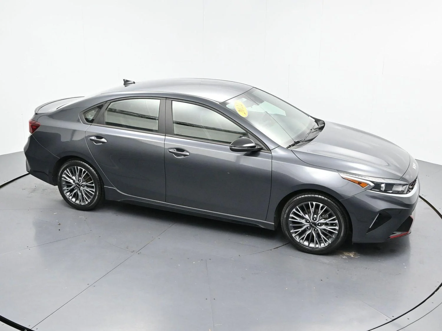 Used 2022 Gravity Gray Kia GT-Line image 36