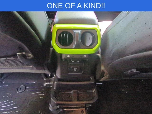 Used 2024 White Jeep Rubicon image 27