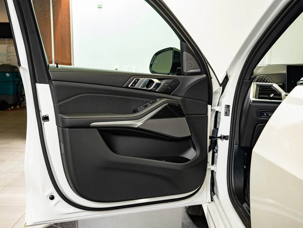New 2026 Alpine White BMW xDrive40i image 26