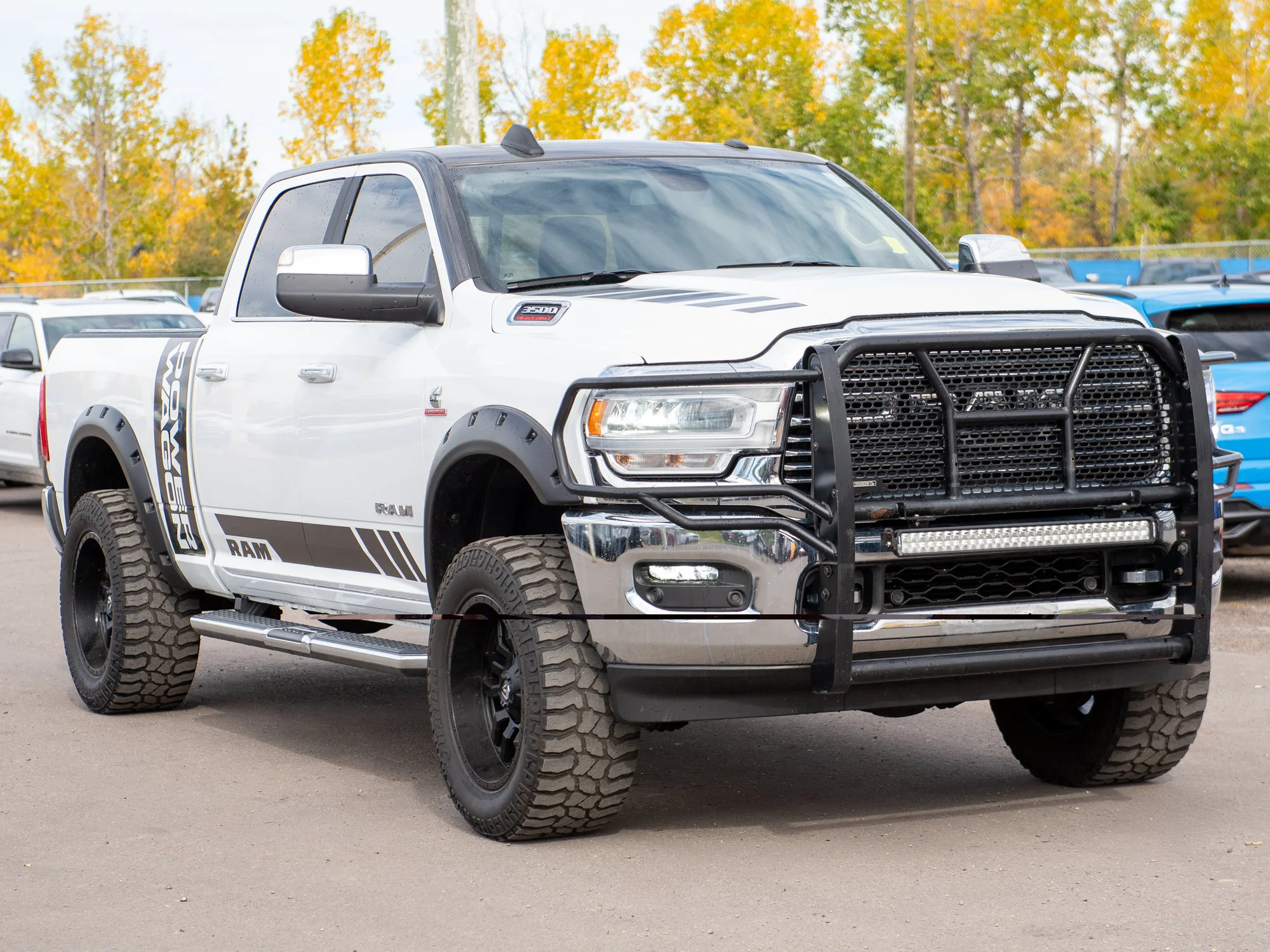 Used 2022 White RAM Laramie* Crew Cab 4x4, Grille Guard, Light Bar, Fuel Wheels, 35-Inch Tires, Tonneau Cover image 8