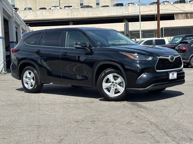 2023 Toyota Highlander L