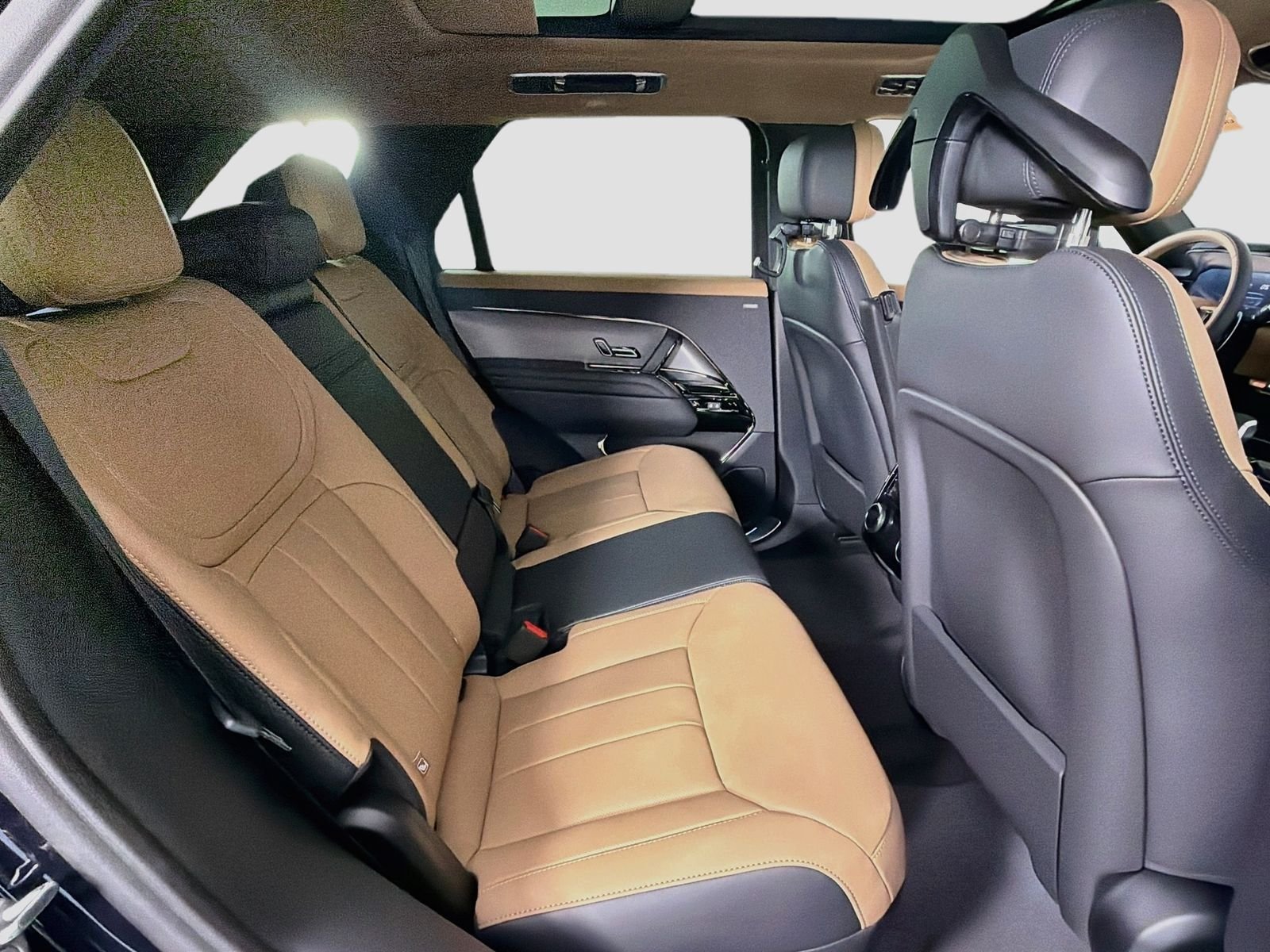 New 2026 Constellation Blue Ultra Metallic Gloss LAND ROVER Dynamic SE image 30