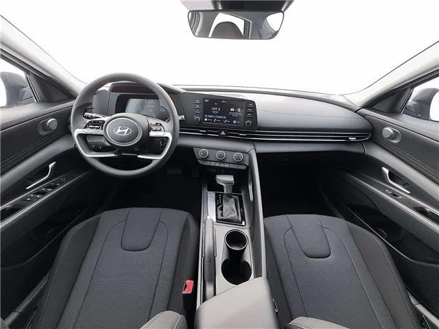 New 2026 Abyss Black Hyundai SE image 13