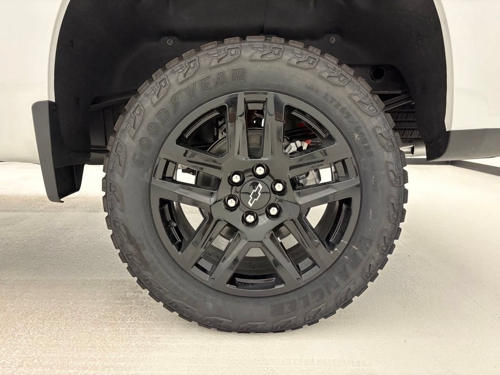 New 2026 Summit White Chevrolet LT Trail Boss image 25