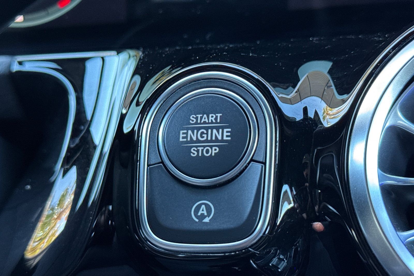 Used 2023 White Mercedes-Benz GLA 250 image 22