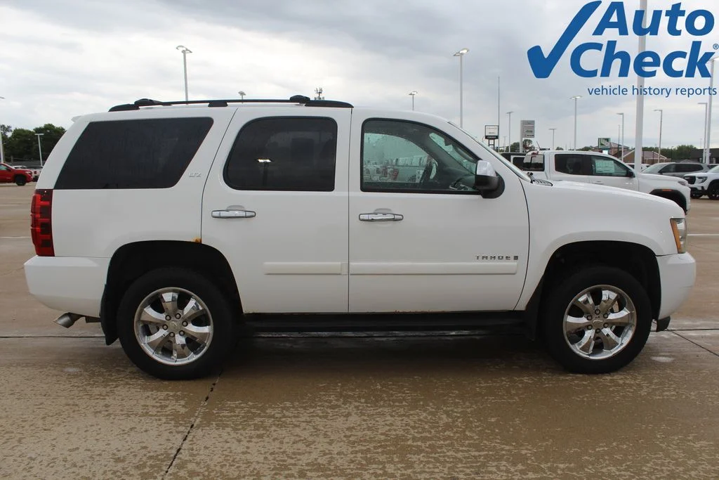Used 2008 Chevrolet Tahoe LS with VIN 1GNFK13098J158159 for sale in Storm Lake, IA