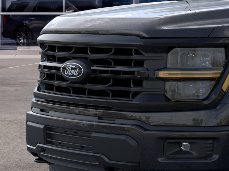New 2026 Agate Black Metallic Ford XLT image 17