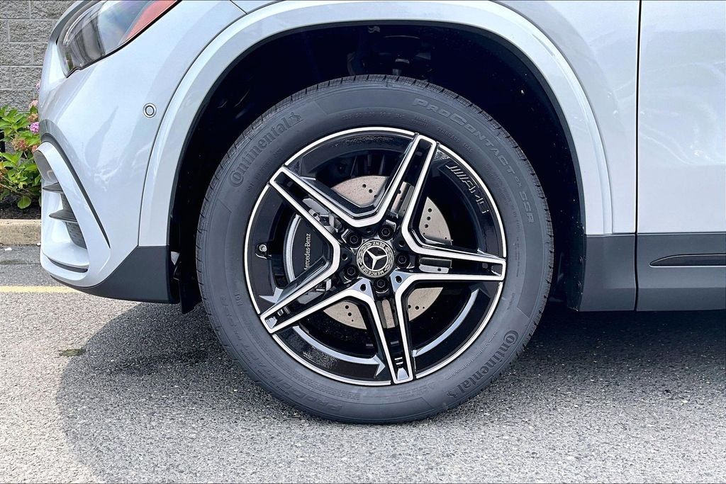 New 2026 Cirrus Silver Metallic Mercedes-Benz GLA 250 image 12