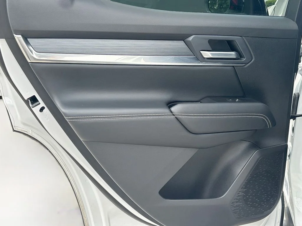 Used 2026 White GMC Elevation image 16