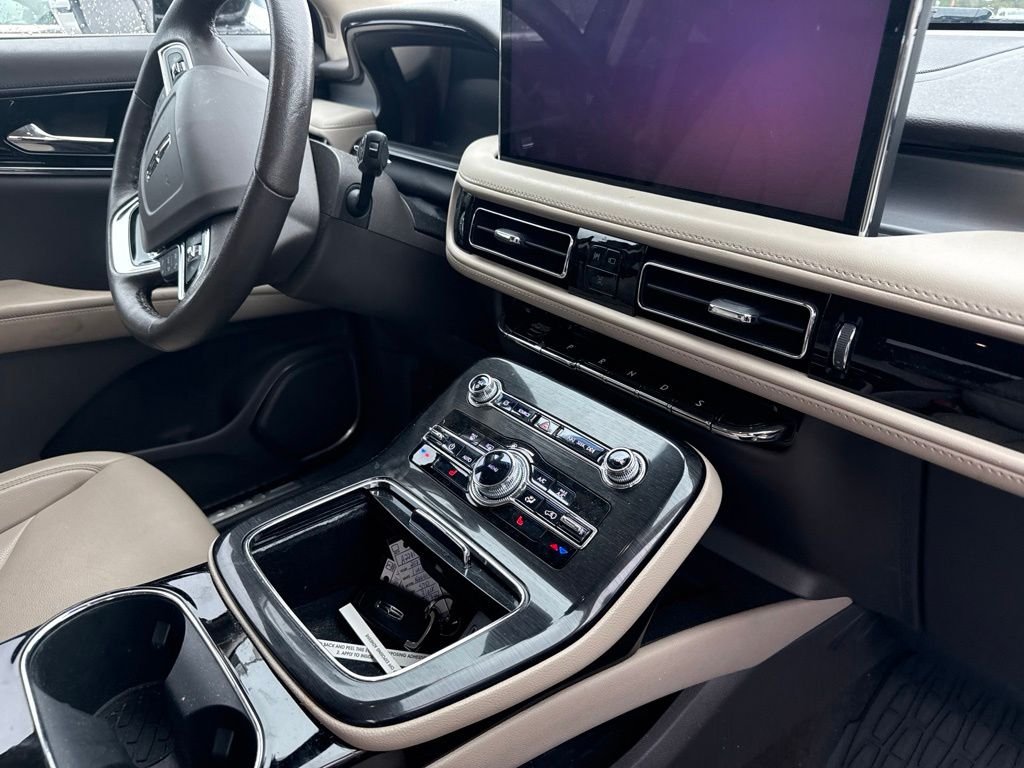 Certified Used 2023 Black Lincoln Standard image 9
