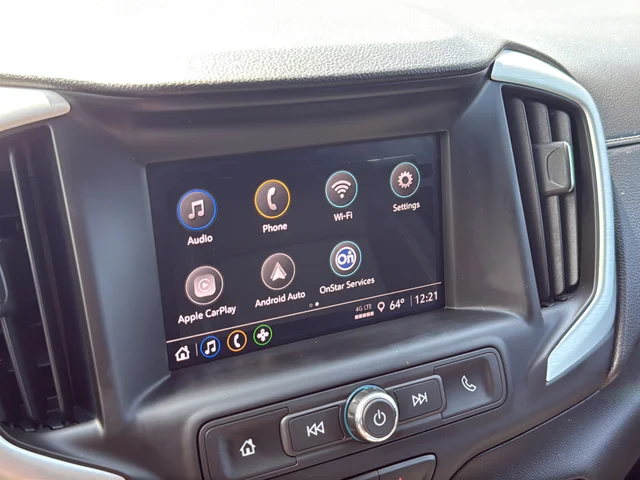 Used 2023 Silver GMC SLE image 23