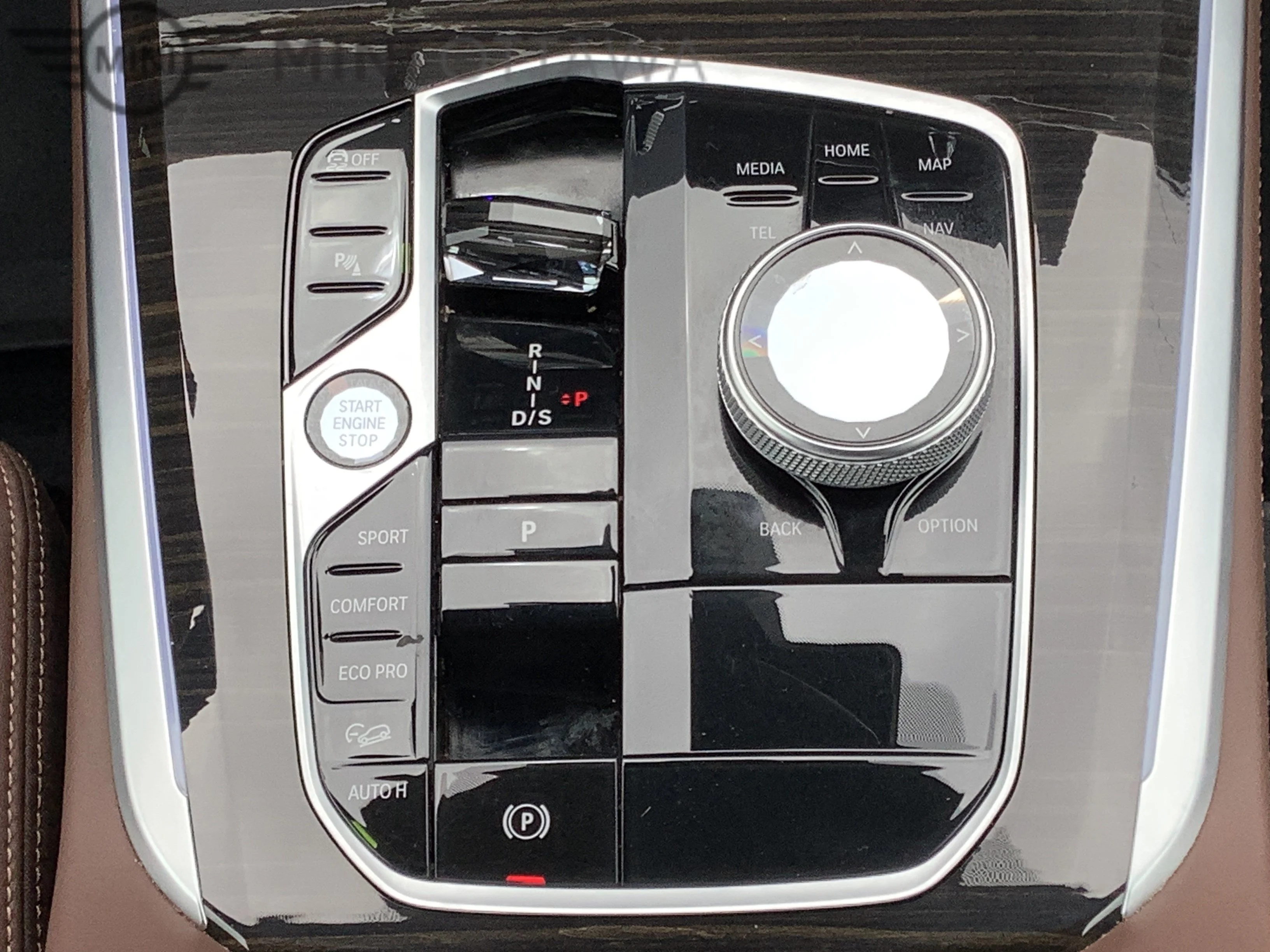 Used 2024  BMW xDrive40i image 16