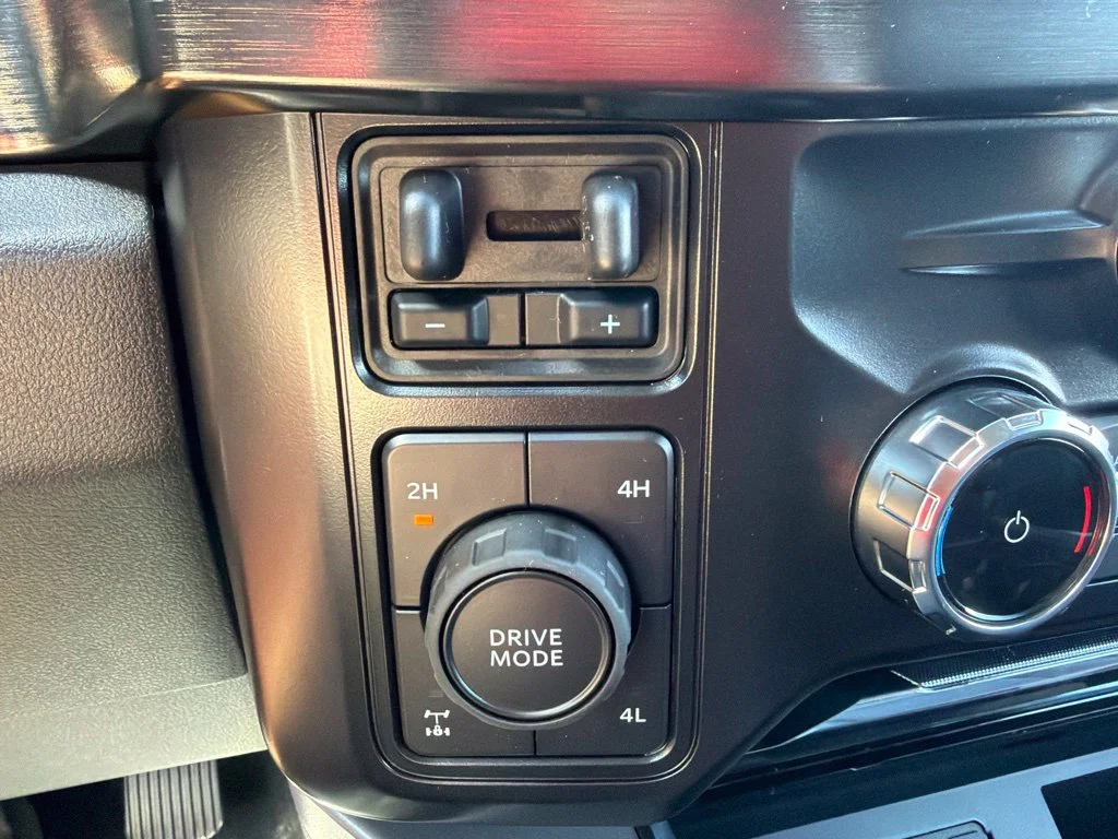 New 2027 Agate Black Metallic Ford F-250® Lariat® image 35