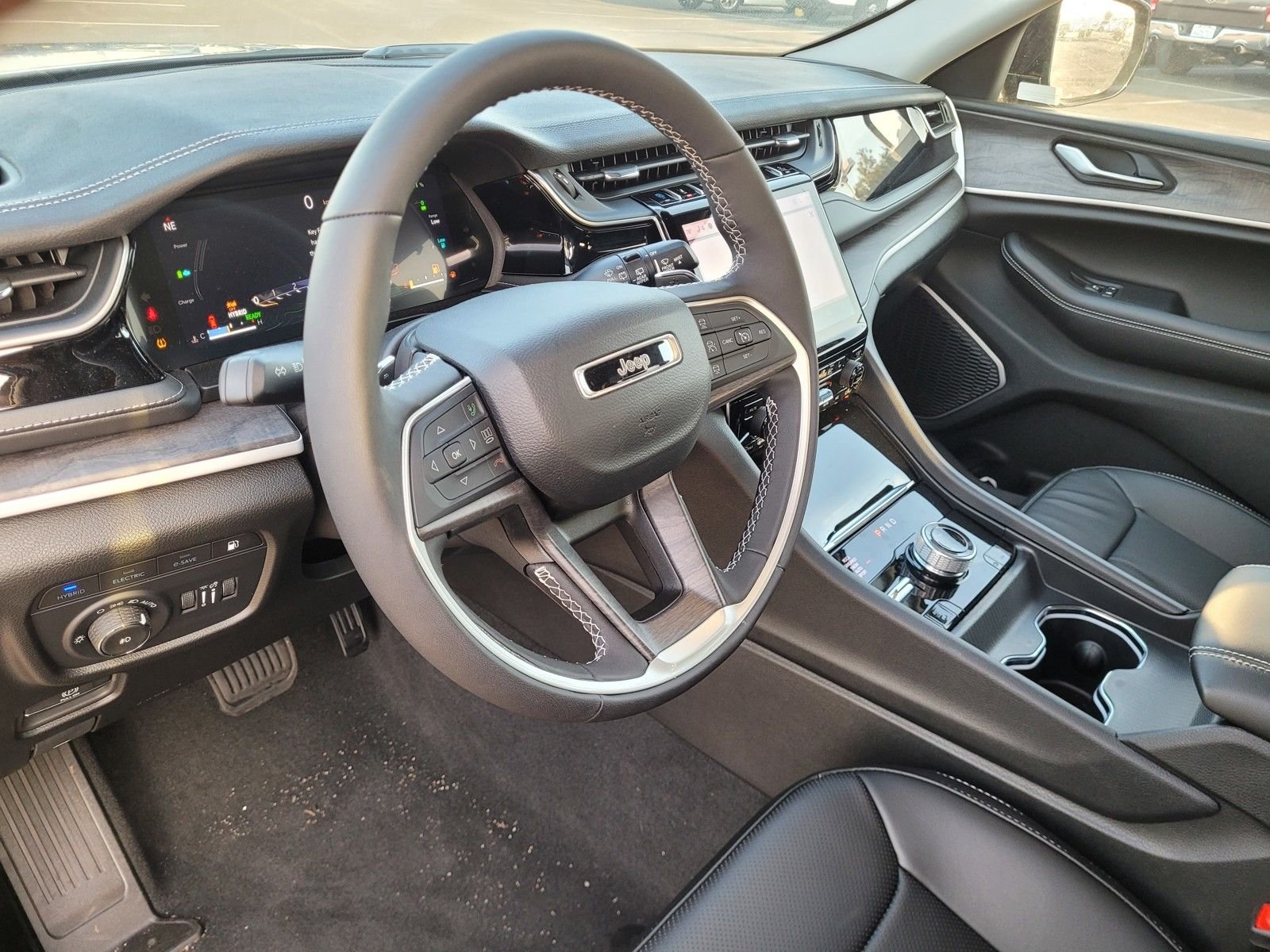 2024 Jeep Grand Cherokee 4xe - Photo 11