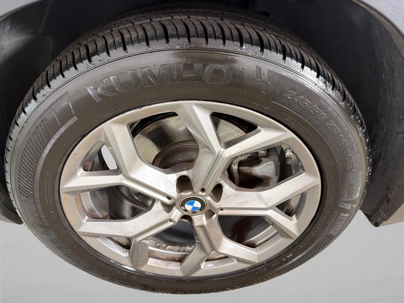 Used 2022 Alpine White BMW sDrive30i image 13