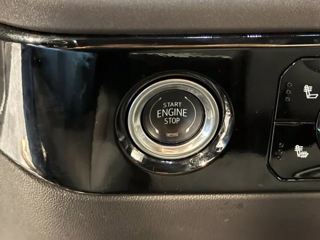 Used 2024 Silver GMC Elevation image 15