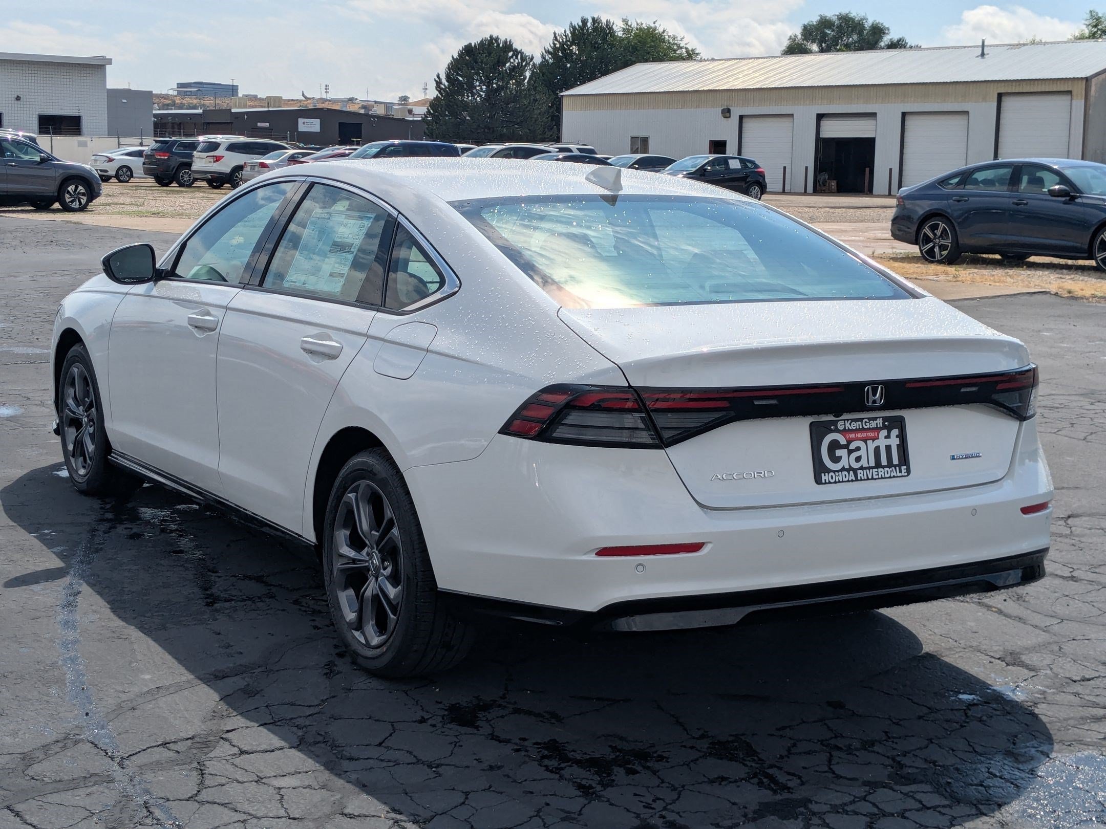 New 2026 Platinum White Pearl Honda EX-L image 5