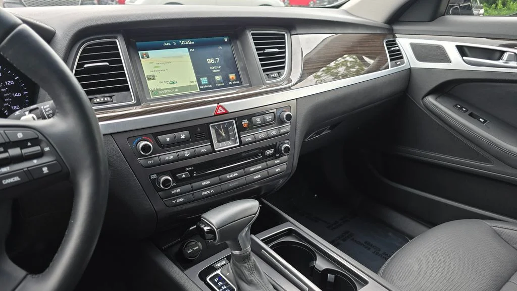 Used 2018 Gray Genesis 3.8 image 34