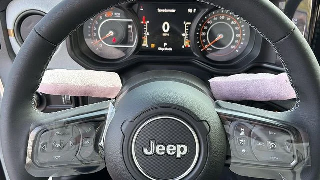 New 2026 White/off-white Jeep Sport S image 10