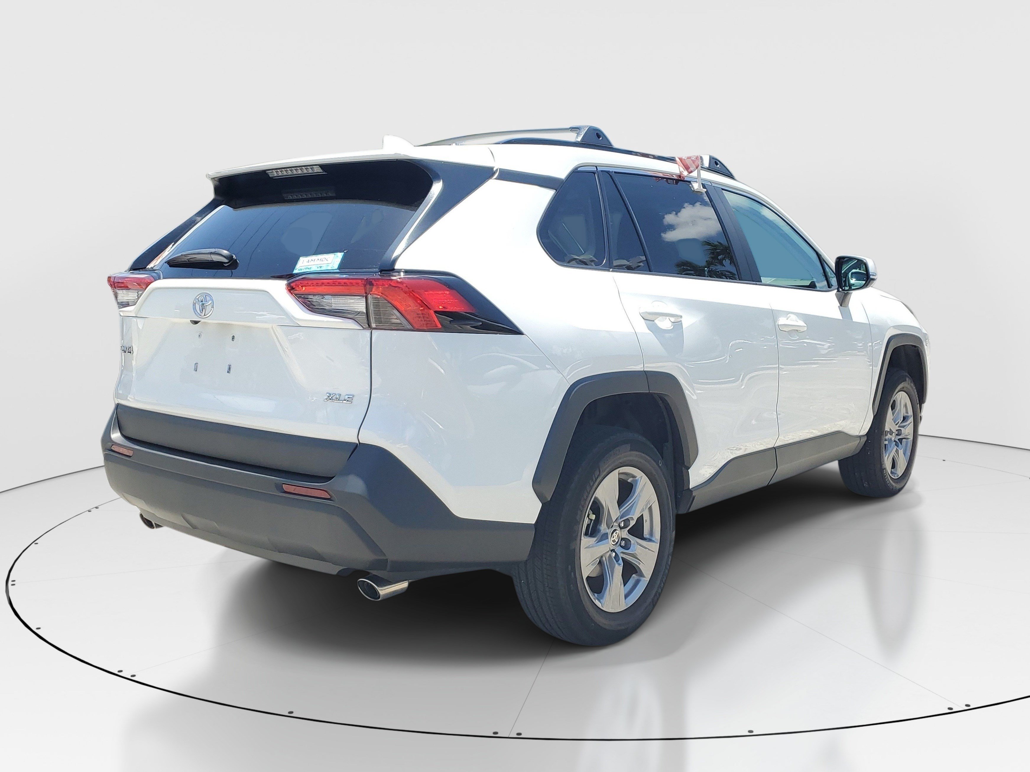 Used 2024 Ice Toyota XLE image 6