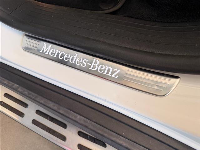 Used 2022 Polar White Mercedes-Benz GLE 350 image 30