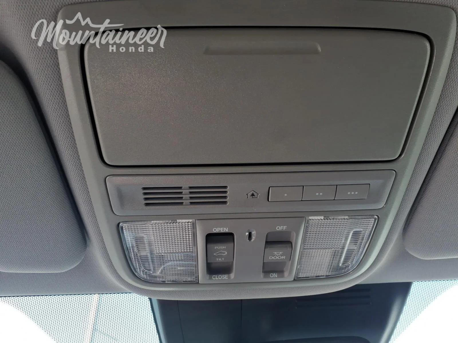 Used 2018 Obsidian Blue Pearl Honda EX-L image 34