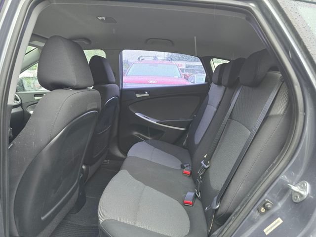 2012 Hyundai Accent GS - Photo 16