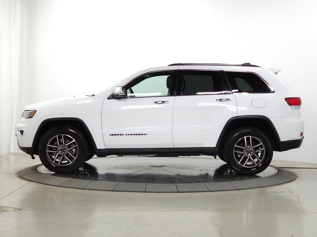 Used 2021 Bright White Clearcoat Jeep Limited image 4
