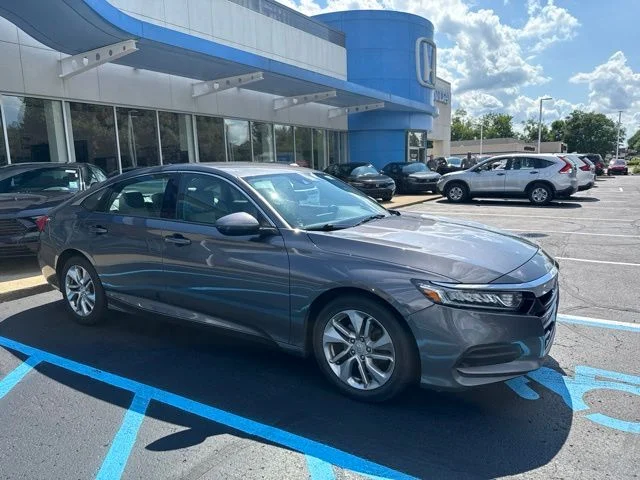 Used 2018 Gray Honda LX image 3