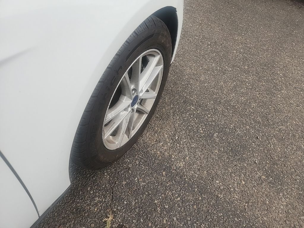 Used 2018 White Ford SE image 15
