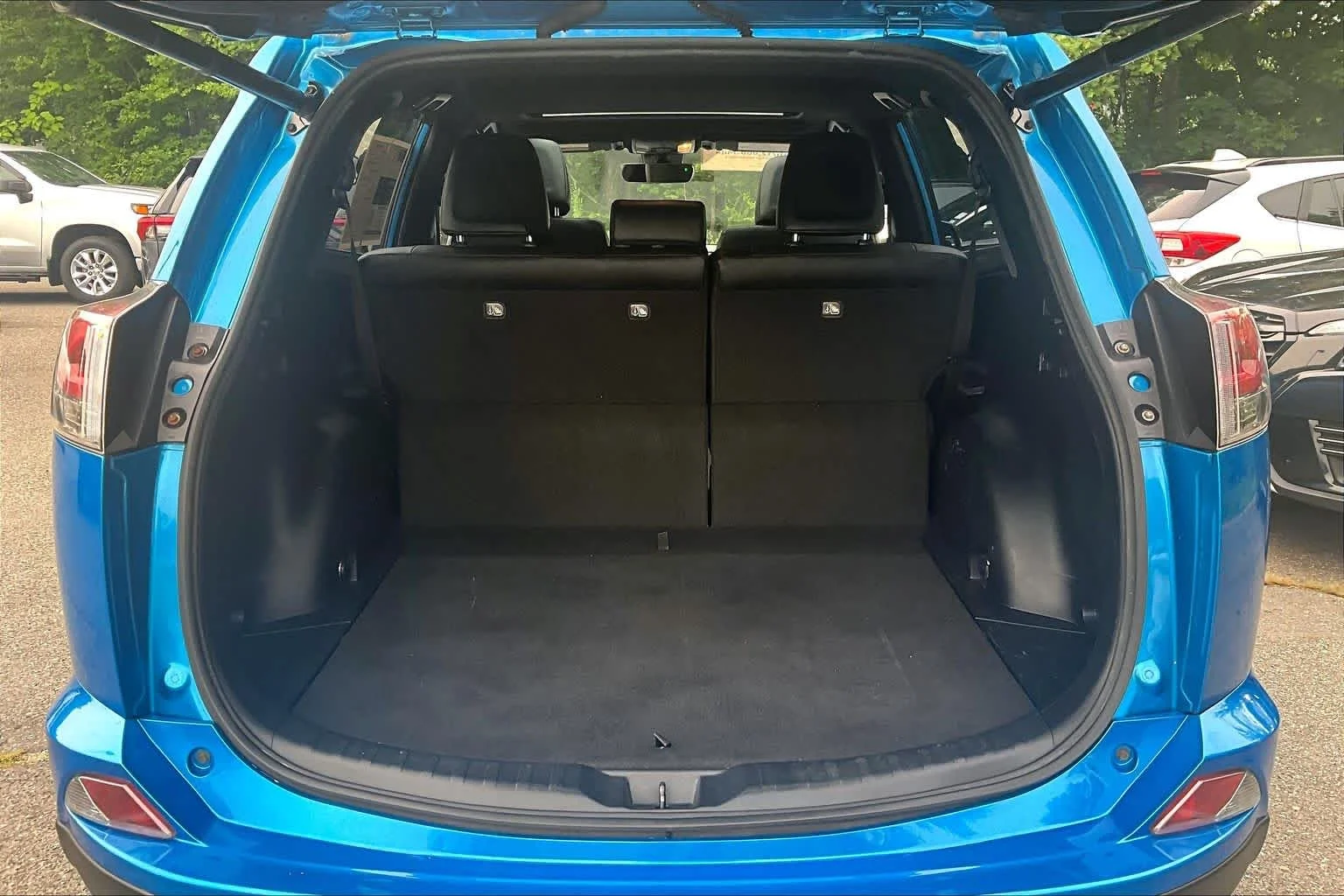 Certified Used 2018 Electric Storm Blue Toyota SE image 31