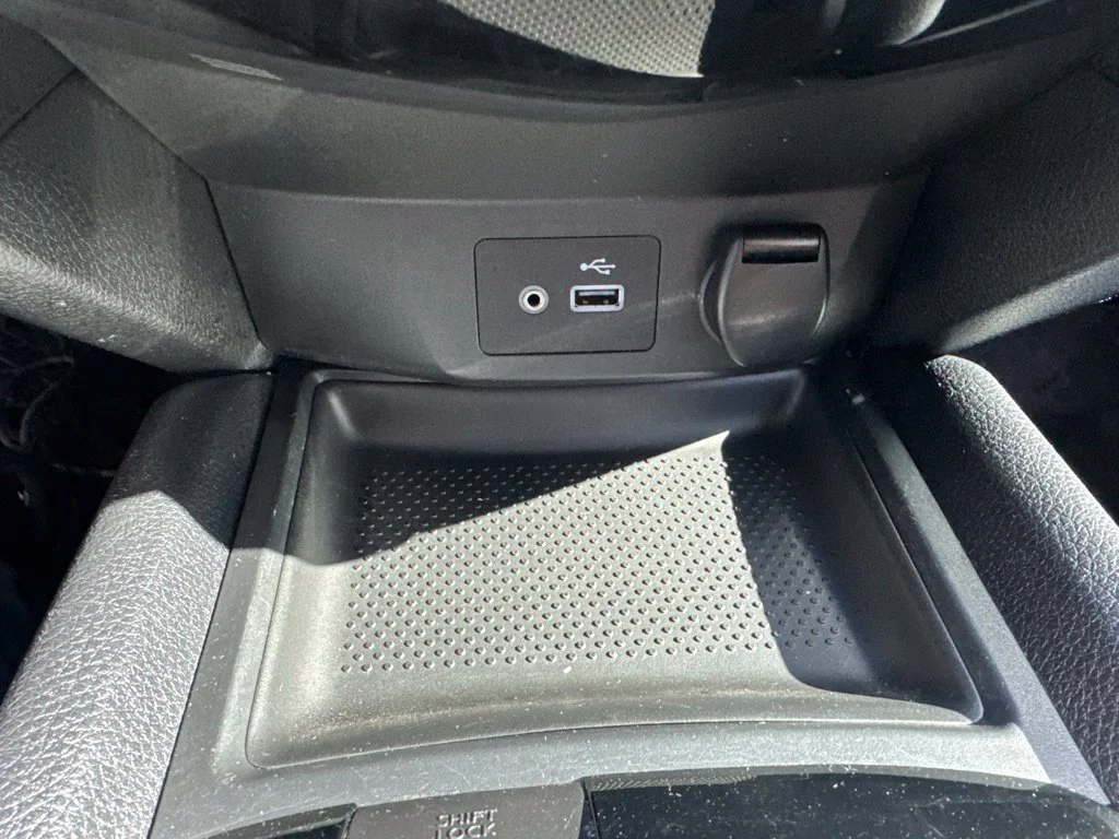 Used 2021 Gray Nissan S image 31