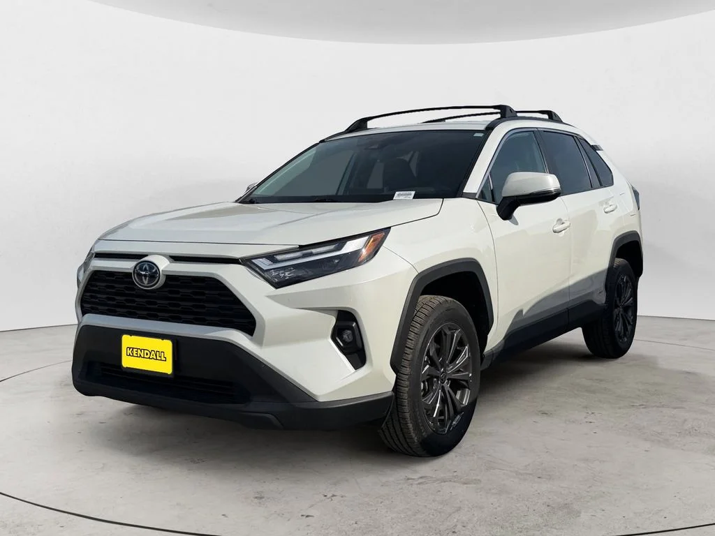 2022 Toyota RAV4 Hybrid XLE Premium AWD's photo