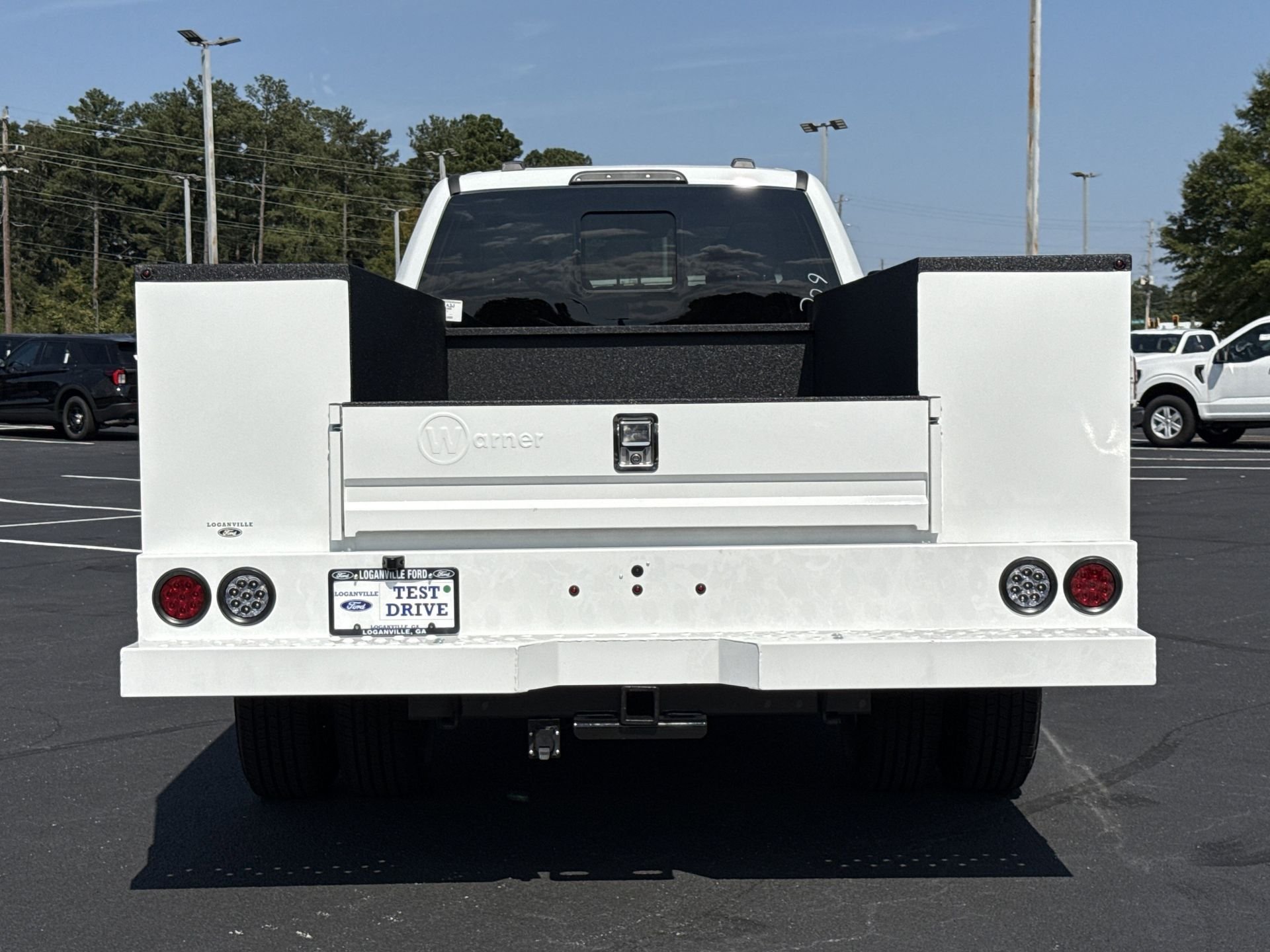 2025 Ford F-350 Super Duty Chassis Cab XL - Photo 25