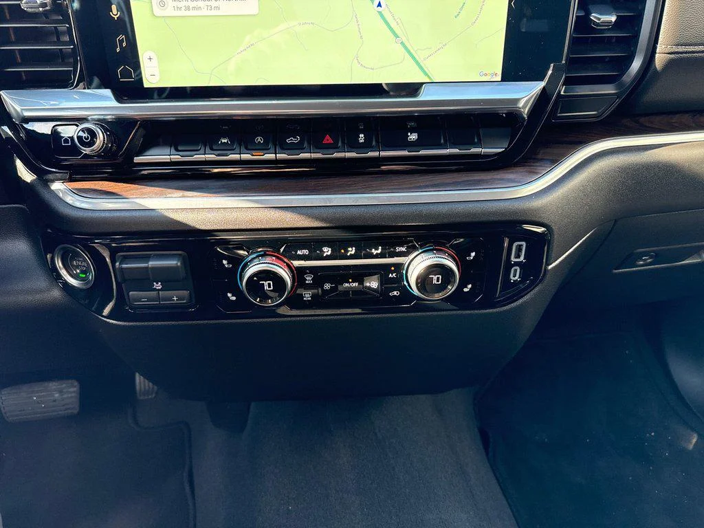Used 2025 Onyx Black GMC 