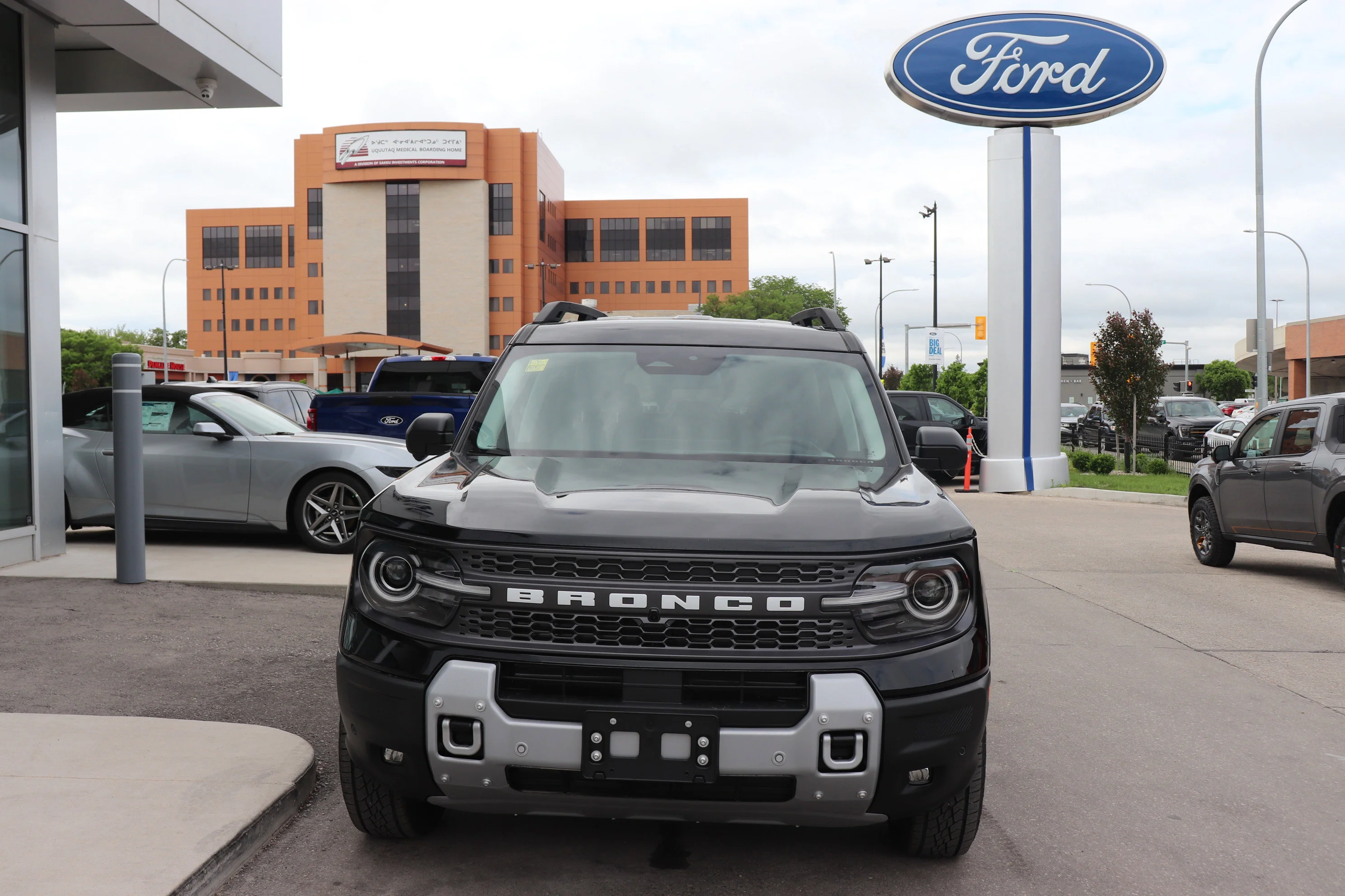 New 2026 SHADOW BLACK Ford Badlands image 2