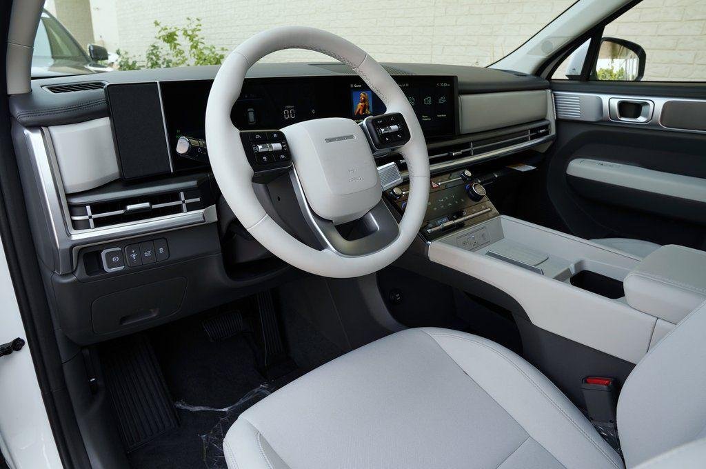 New 2026 Serenity White Hyundai SE image 10