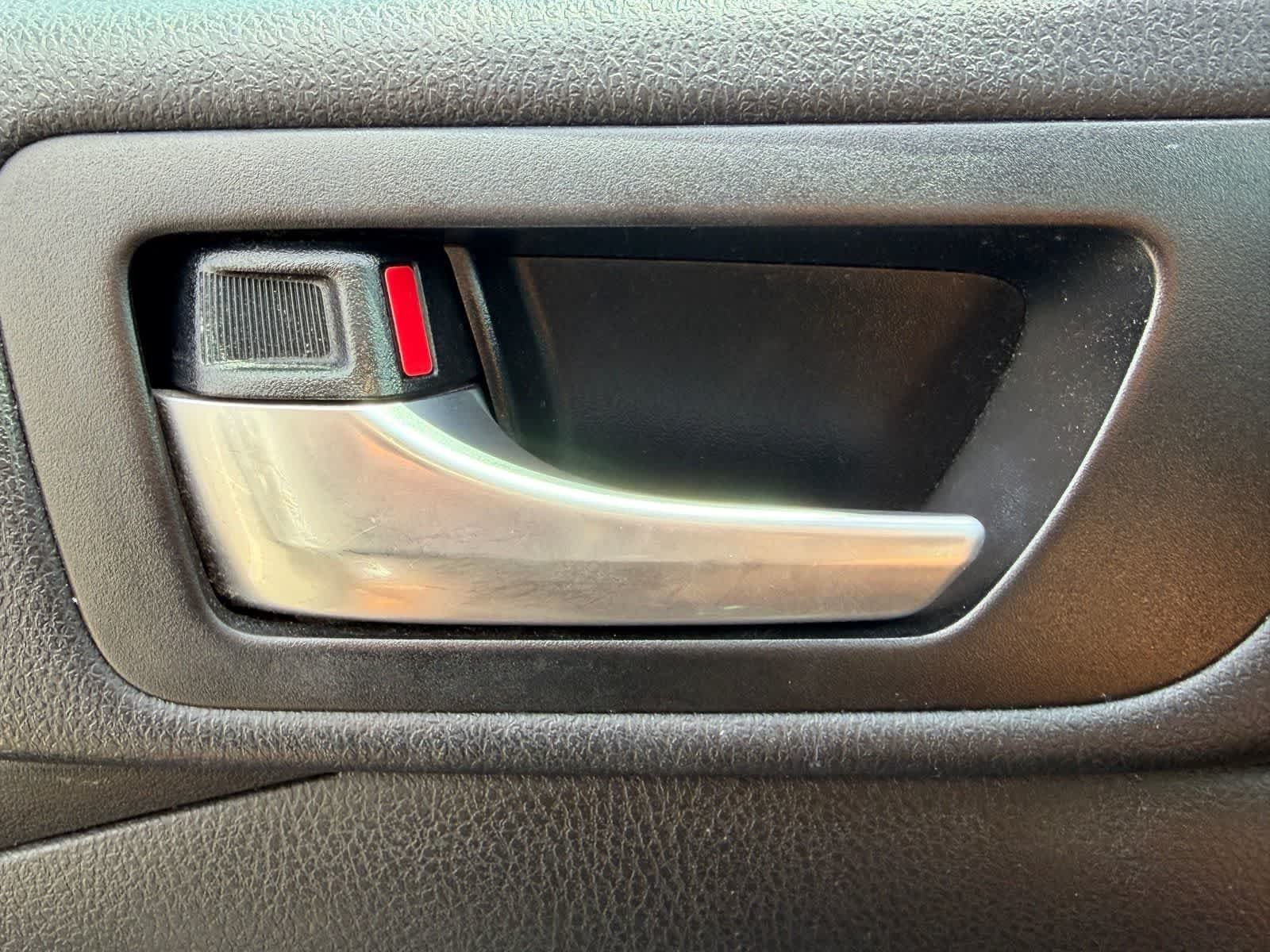 Used 2018 Blizzard Pearl Toyota SE image 6