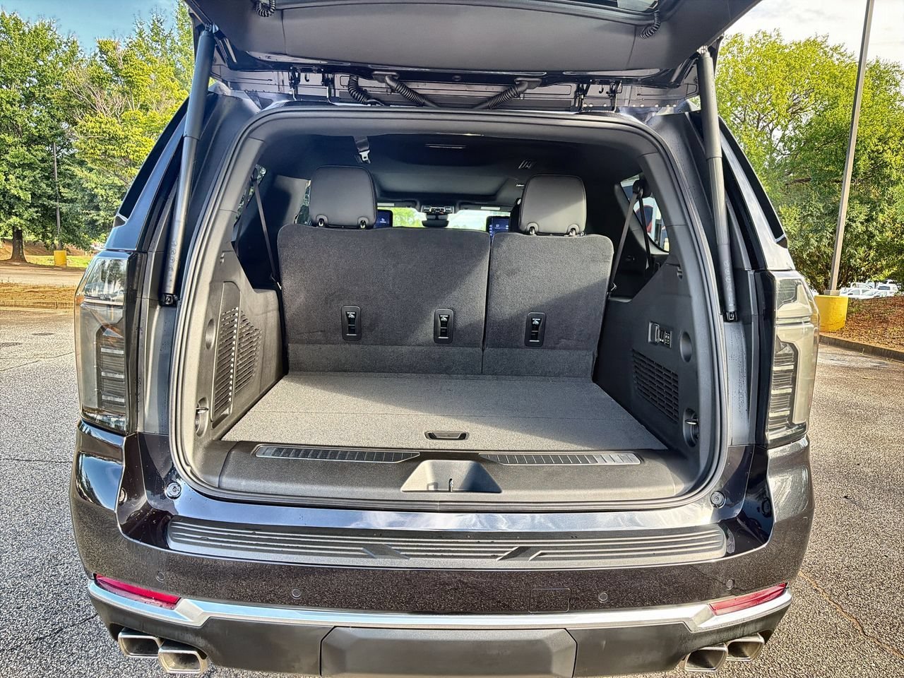 2026 Chevrolet Suburban High Country - Photo 21