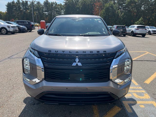 Used 2022 Mercury Gray Metallic Mitsubishi Black Edition image 8