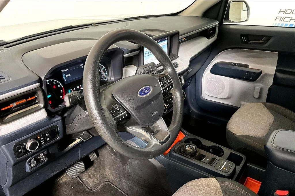 Used 2024 Oxford White Ford XLT image 10