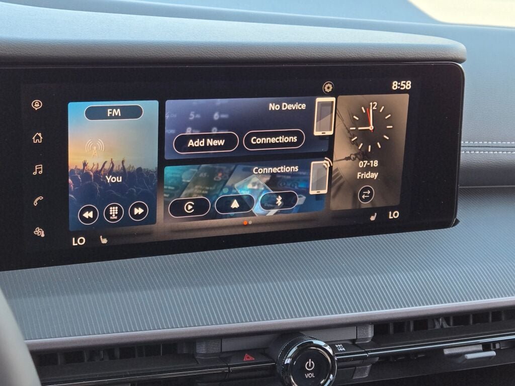 2025 Nissan Murano SV - Photo 30